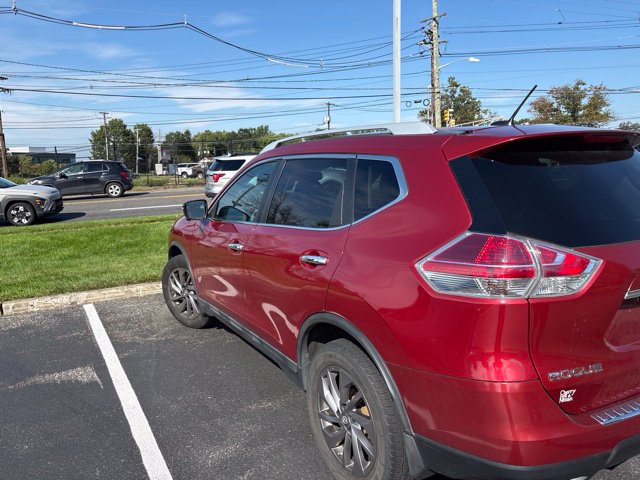 Used 2016 Nissan Rogue SL SUV