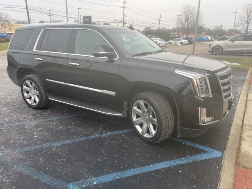Used 2019 CADILLAC Escalade Luxury SUV