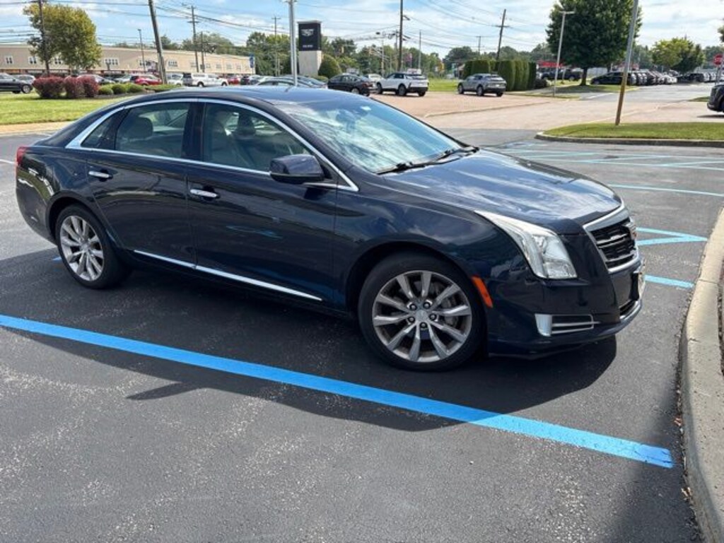 Used 2017 CADILLAC XTS Luxury Sedan