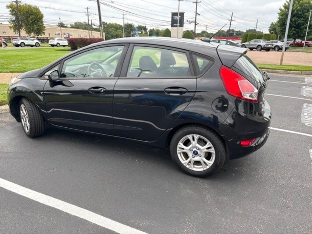 Used 2015 Ford Fiesta SE Hatchback