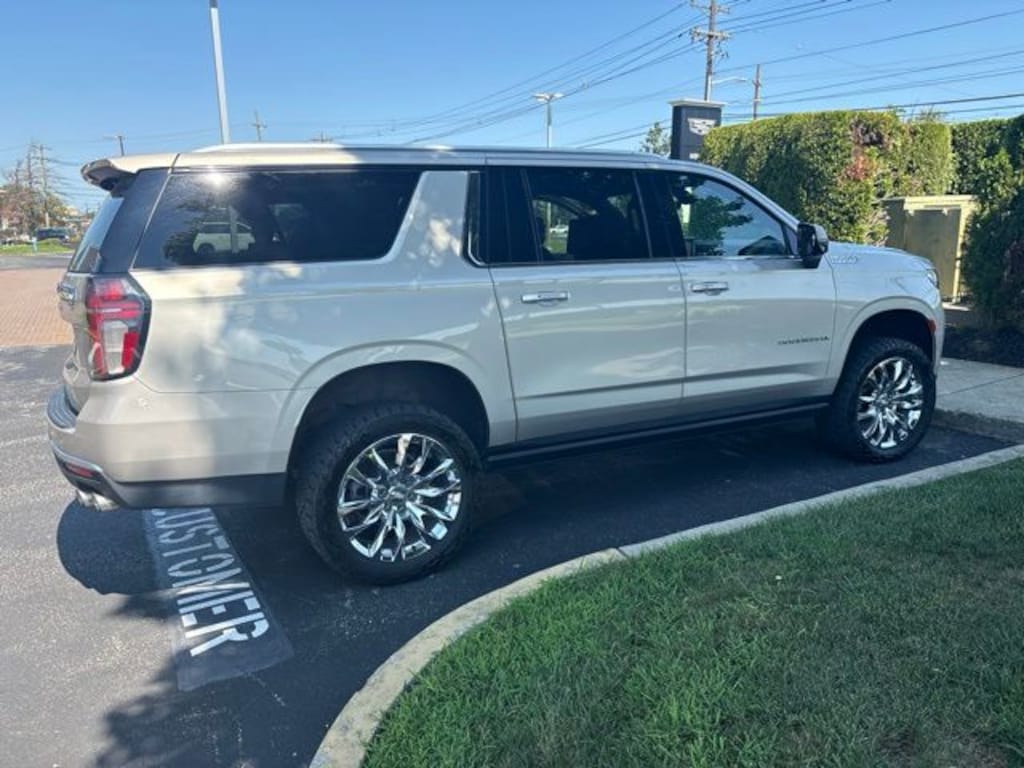 Used 2021 Chevrolet Suburban High Country SUV