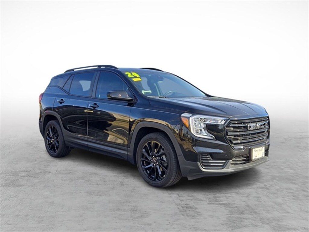 Used 2024 GMC Terrain SLE SUV