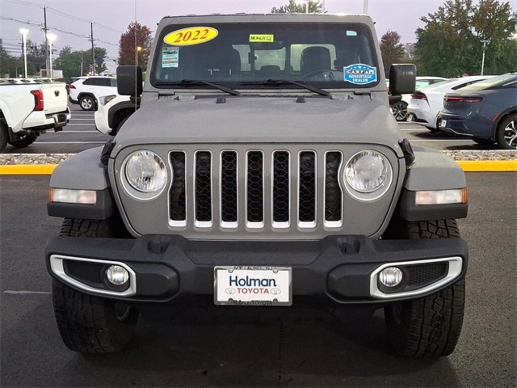 Used 2022 Jeep Gladiator Overland Truck Crew Cab