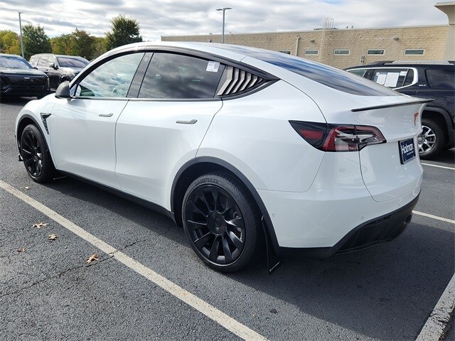 2022 Tesla Model Y Long Range photo 4