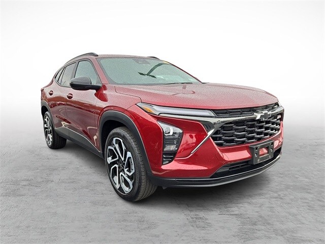 2025 Chevrolet Trax photo 3