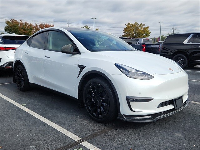 2022 Tesla Model Y Long Range photo 2