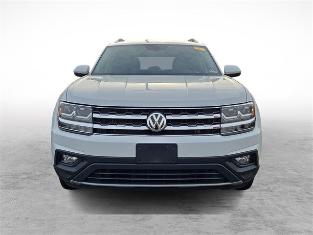 2019 Volkswagen Atlas V6 SE photo 2
