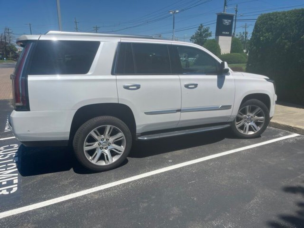 Used 2020 CADILLAC Escalade Luxury SUV