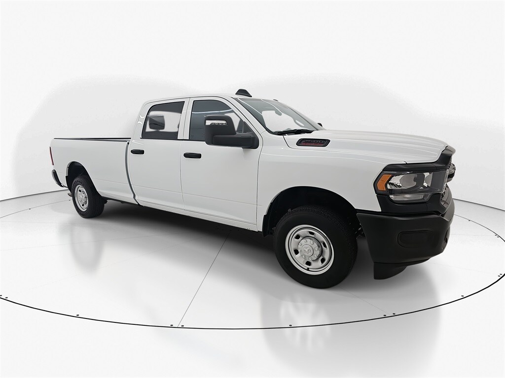 2024 Ram 2500 Tradesman photo 4