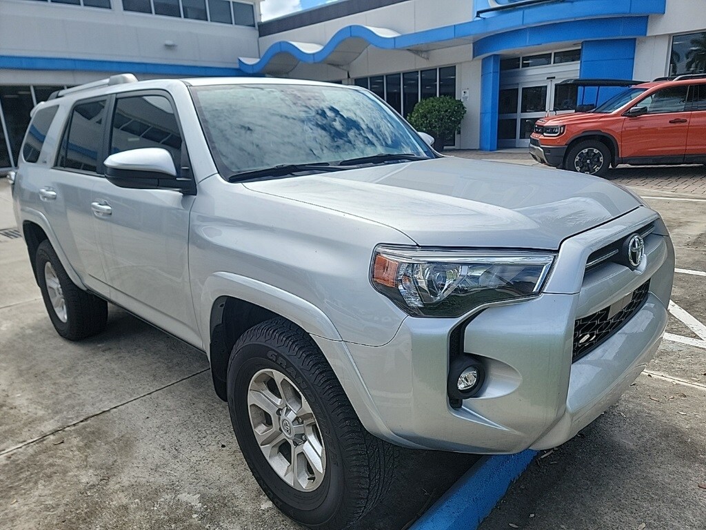 2024 Toyota 4Runner SR5 photo 2