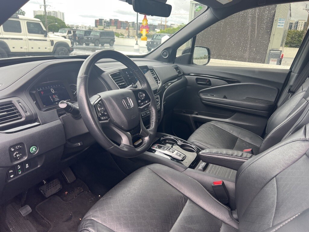 2022 Honda Passport Elite photo 2
