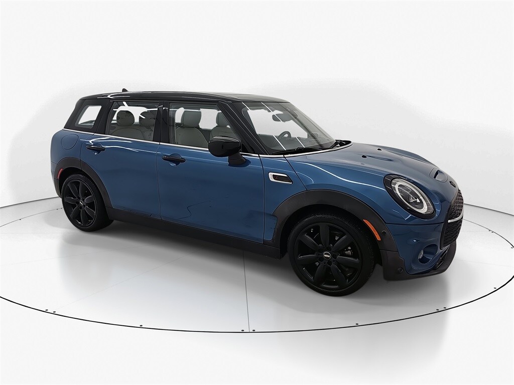 2022 Mini Cooper S Iconic photo 4