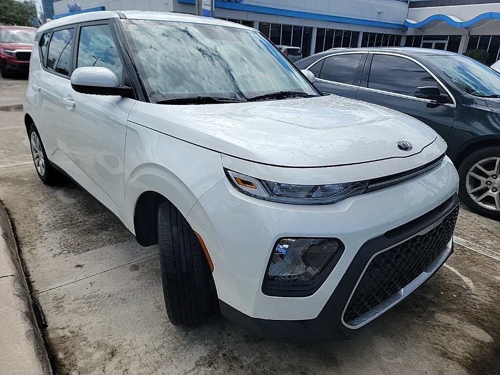 2021 Kia Soul LX photo 3