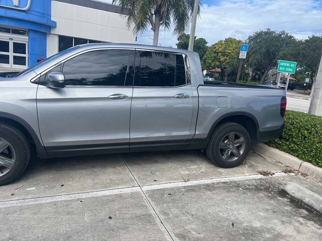 2021 Honda Ridgeline RTL-E photo 3
