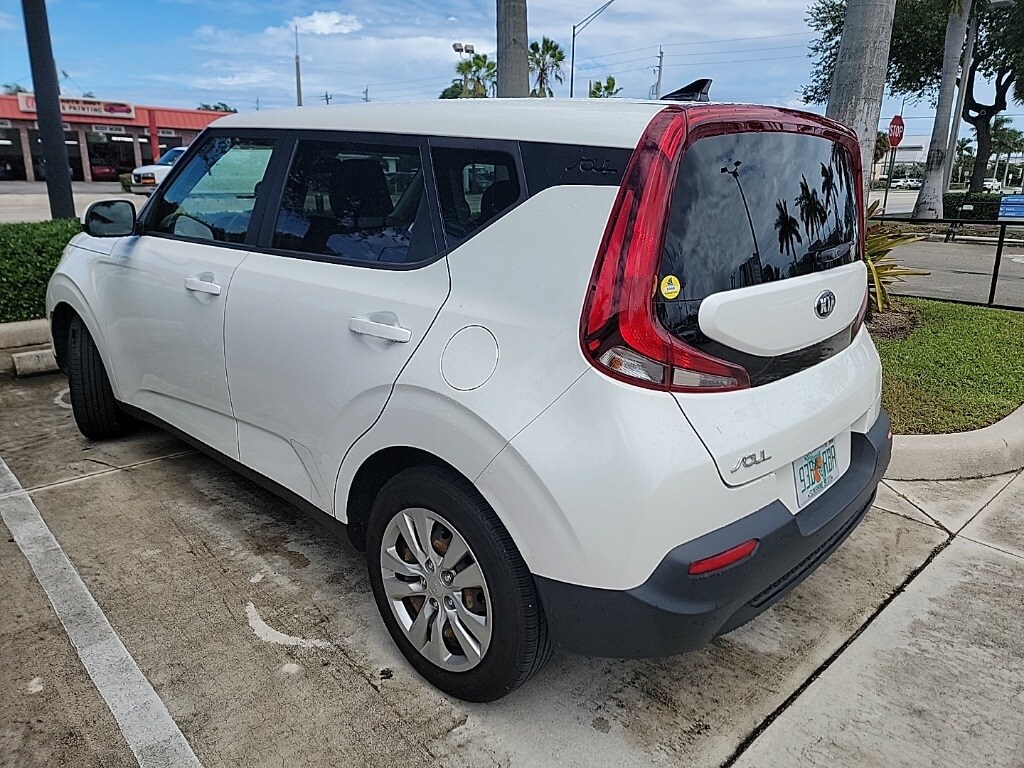 2021 Kia Soul LX photo 4