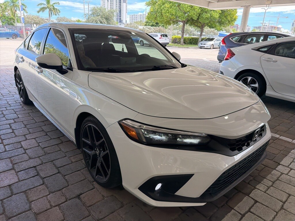 2022 Honda Civic Sport Touring Hatchback photo 2