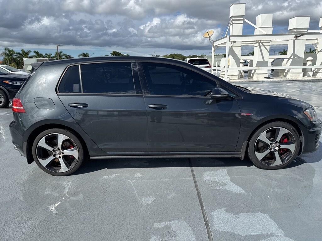 2017 Volkswagen Golf GTI Autobahn photo 4