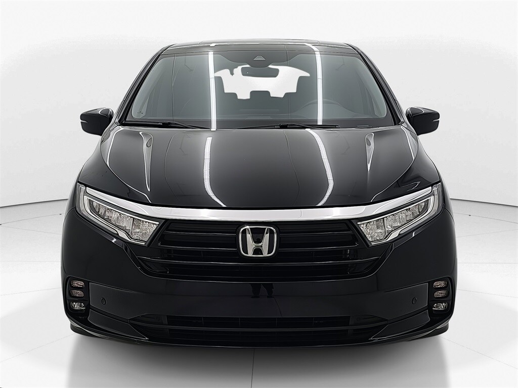 2024 Honda Odyssey Touring photo 2