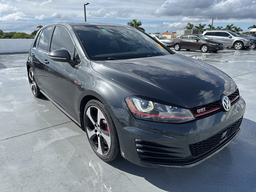 2017 Volkswagen Golf GTI Autobahn photo 3