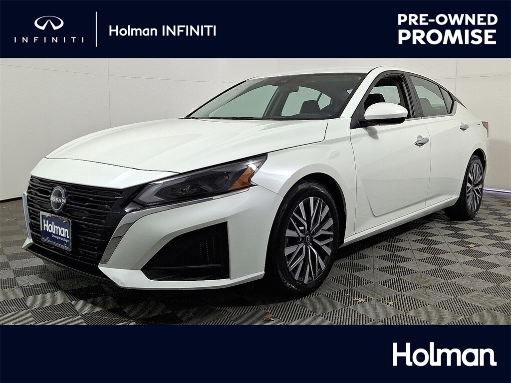 Used 2023 Nissan Altima 2.5 SV Sedan