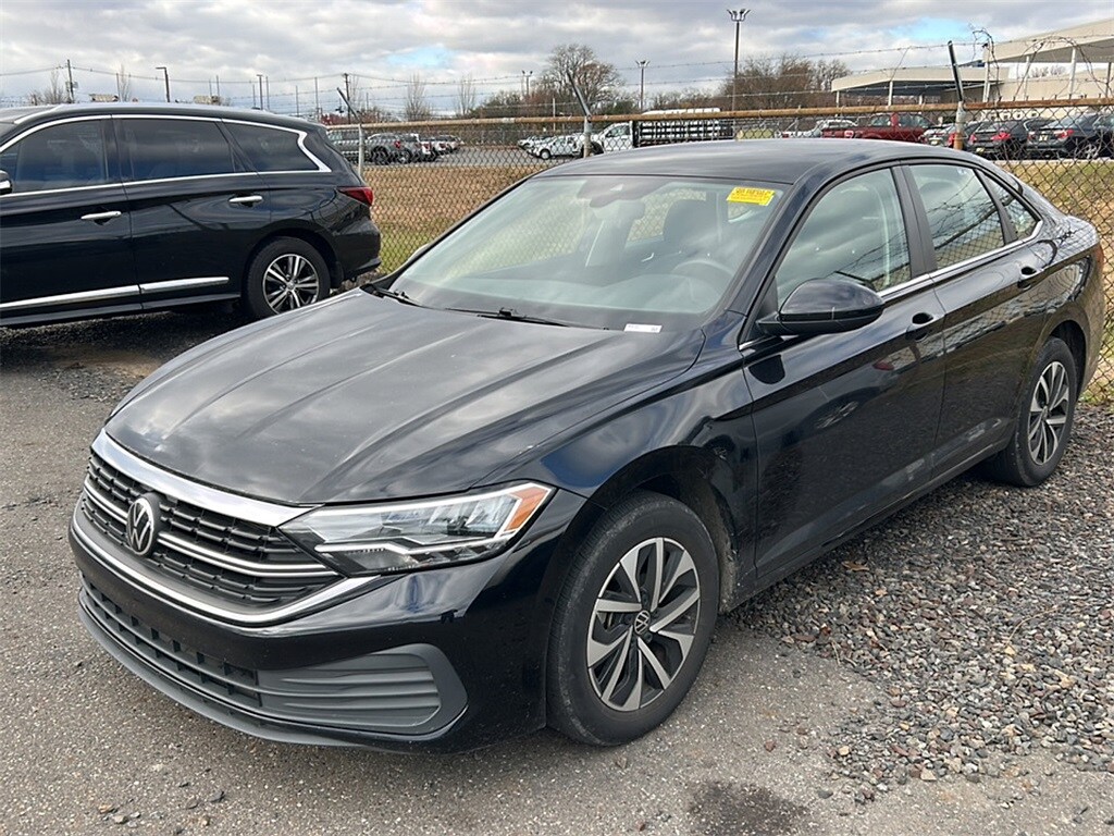 2024 Volkswagen Jetta 1.5T S photo 3