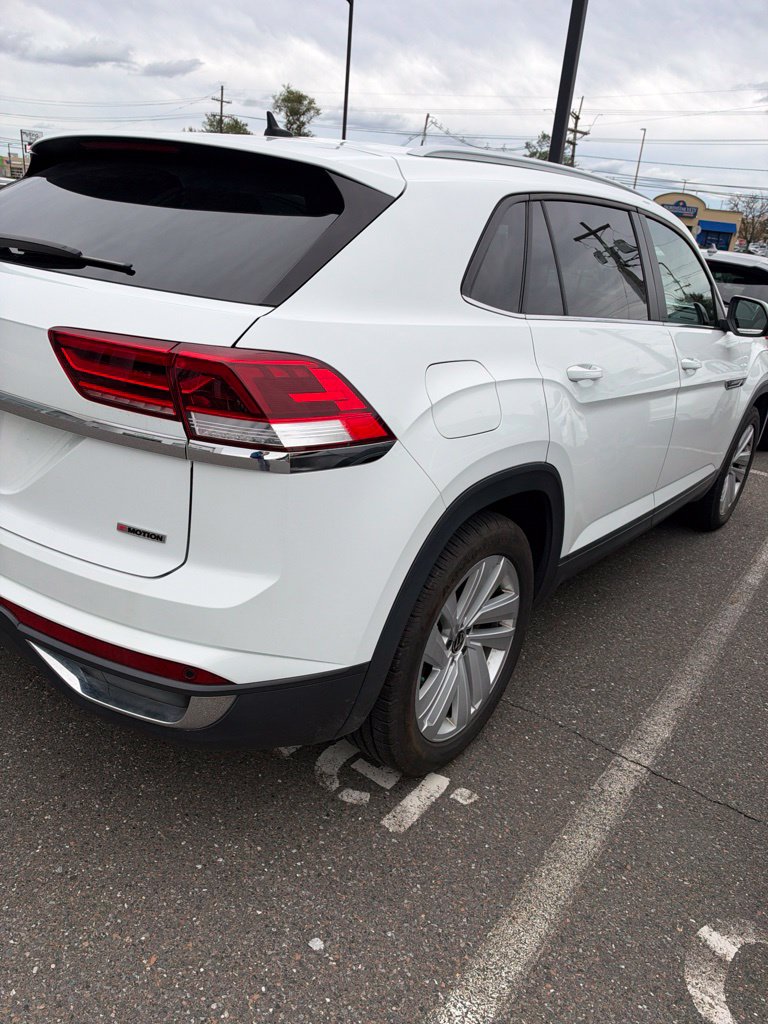 Used 2022 Volkswagen Atlas Cross Sport 2.0T SE w/Technology SUV
