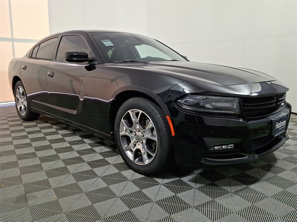 Used 2015 Dodge Charger SXT Sedan