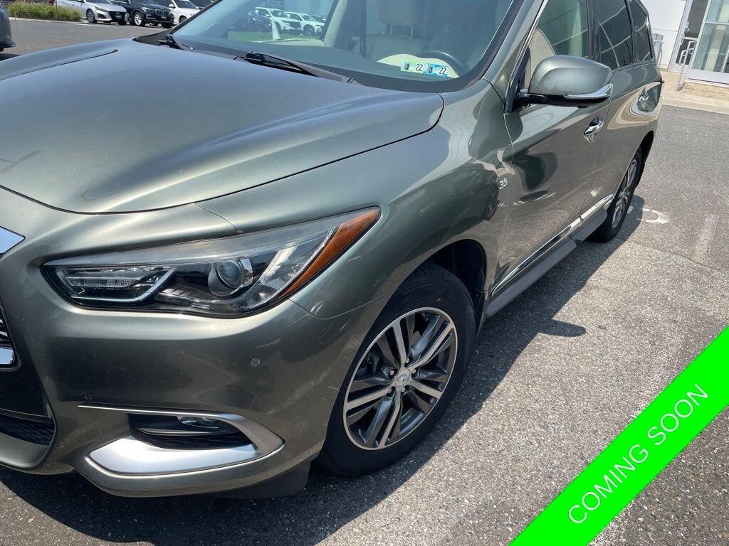 Used 2016 INFINITI QX60 3.5 SUV