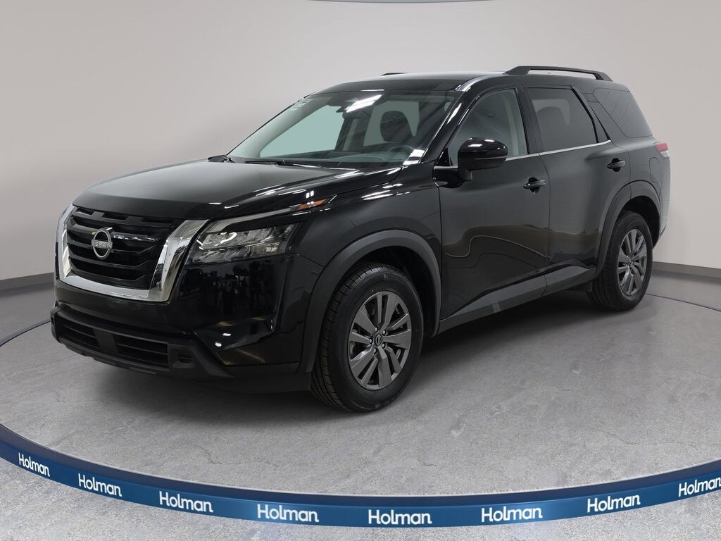 Used 2025 Nissan Pathfinder SV SUV