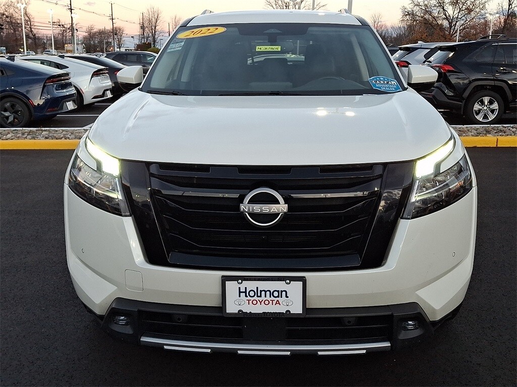 Used 2022 Nissan Pathfinder SL SUV
