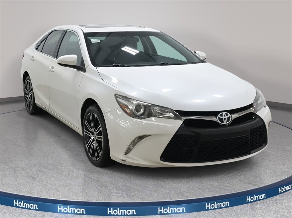 Used 2016 Toyota Camry Sedan