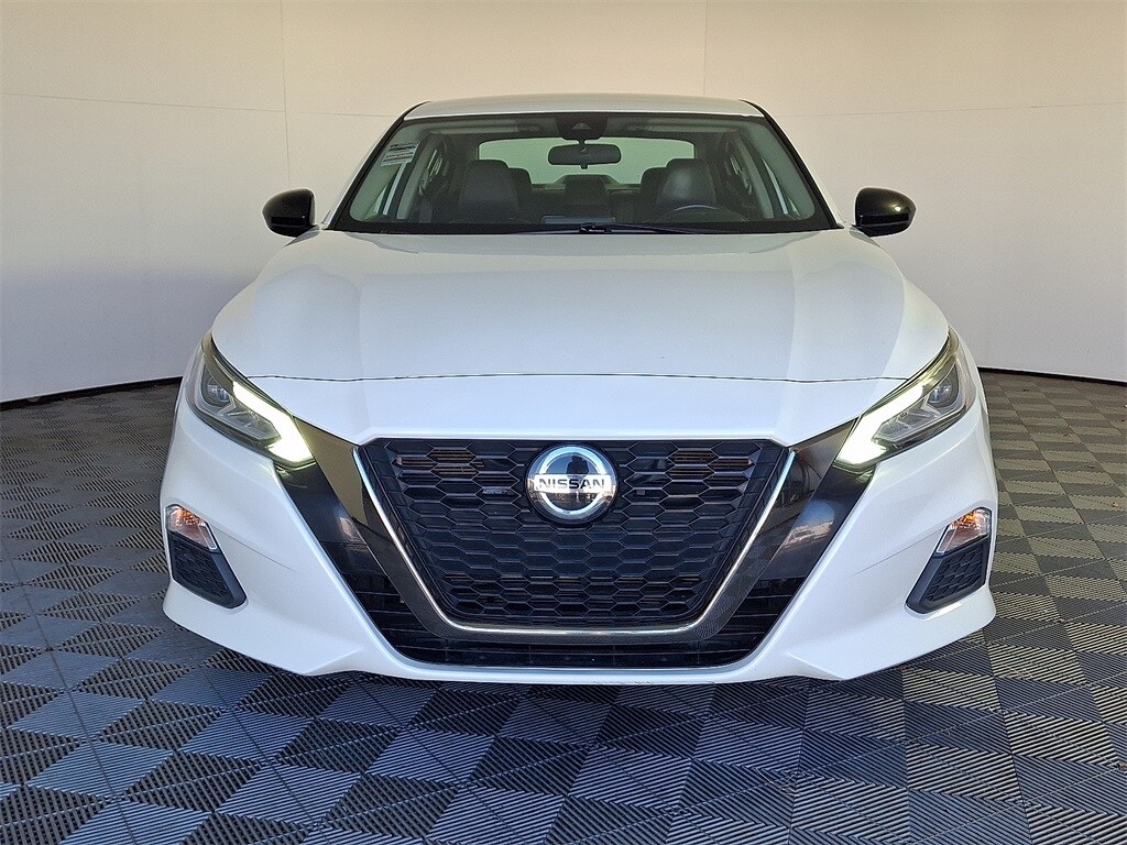 2020 Nissan Altima 2.5 SR photo 2