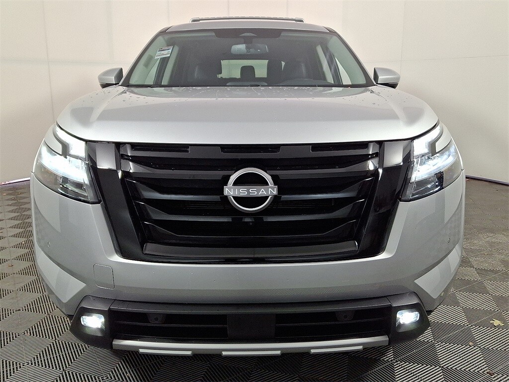 Used 2022 Nissan Pathfinder SL SUV