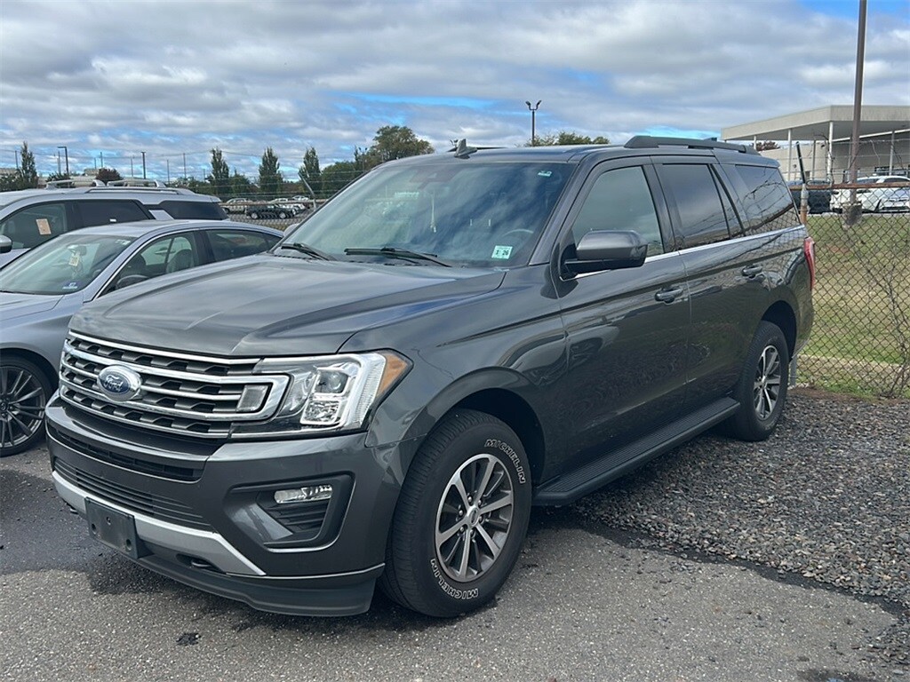 2021 Ford Expedition XLT photo 2