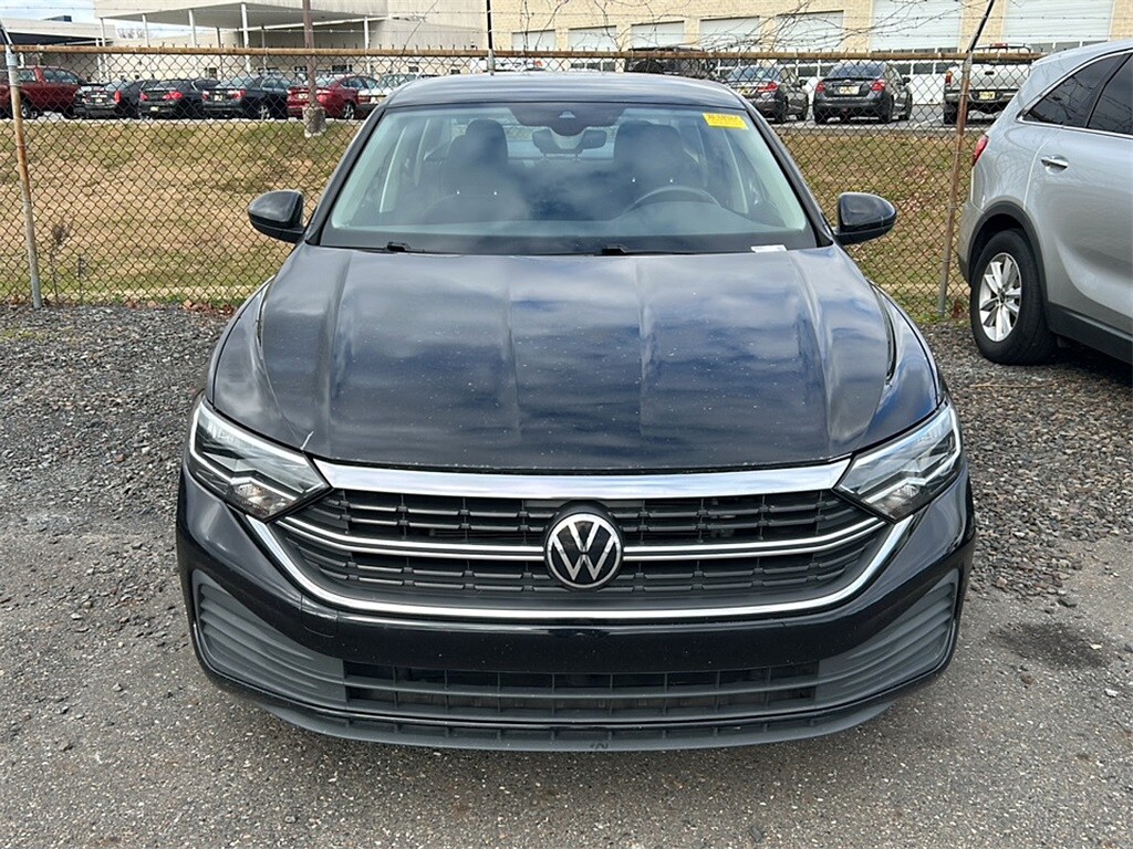2024 Volkswagen Jetta 1.5T S photo 2