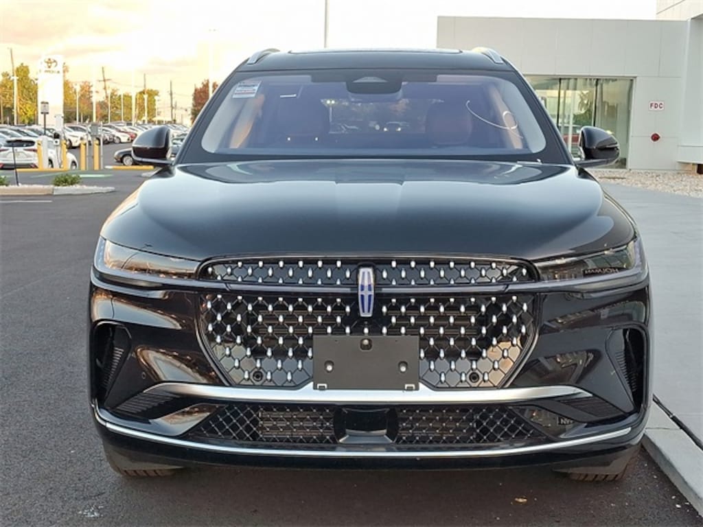 Used 2025 Lincoln Nautilus Reserve SUV