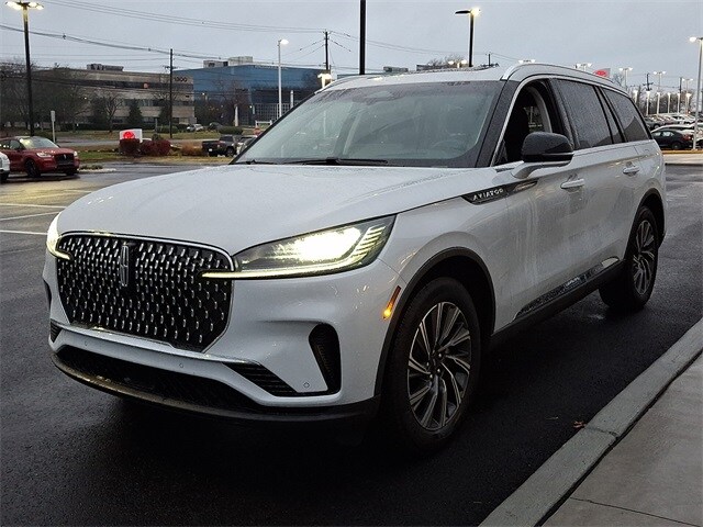 2025 Lincoln Aviator Premiere photo 4