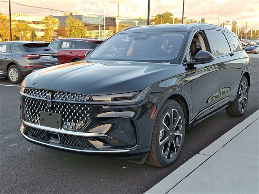 Used 2025 Lincoln Nautilus Reserve SUV