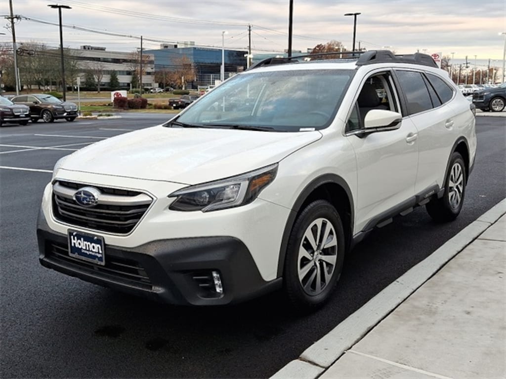 Used 2021 Subaru Outback Premium SUV