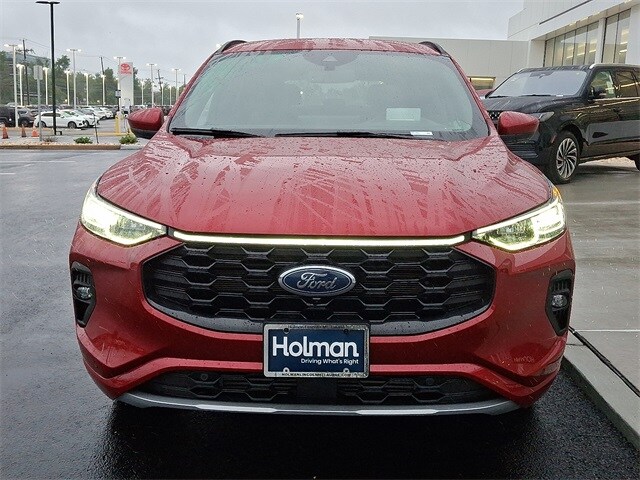 2024 Ford Escape ST-Line Elite photo 3