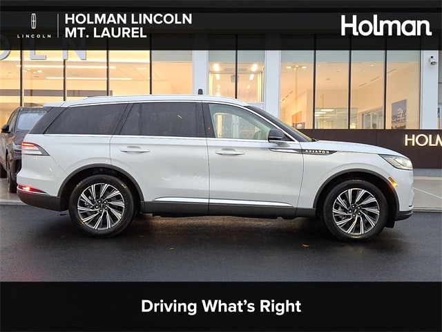 2025 Lincoln Aviator Premiere's photo