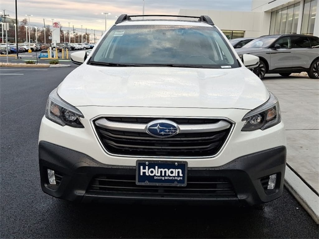 Used 2021 Subaru Outback Premium SUV