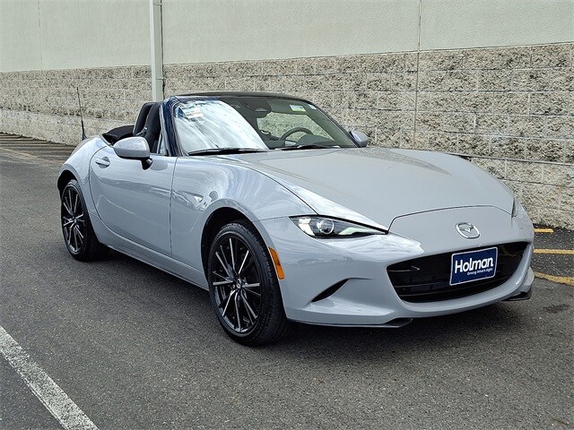 2024 Mazda MX-5 Miata Miata Grand Touring photo 2