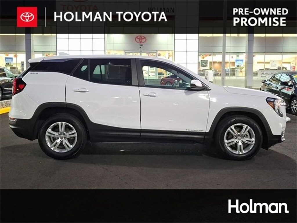 Used 2022 GMC Terrain SLE SUV