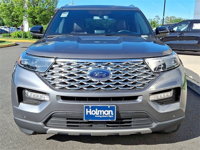 2023 Ford Explorer Platinum photo 3