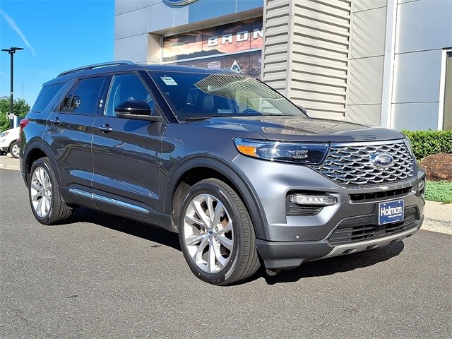 2023 Ford Explorer Platinum photo 2