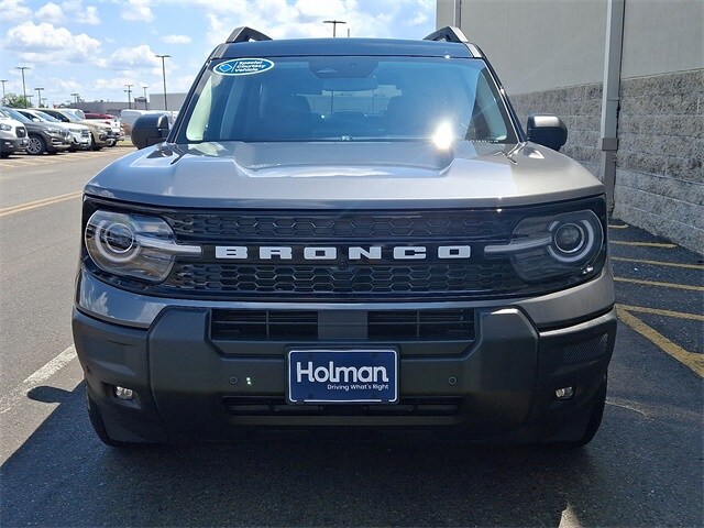 2025 Ford Bronco Sport Outer Banks photo 2