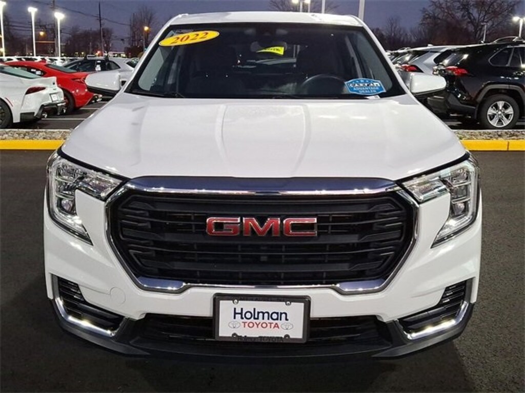 Used 2022 GMC Terrain SLE SUV