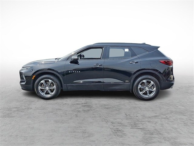 2024 Chevrolet Blazer 3LT photo 2