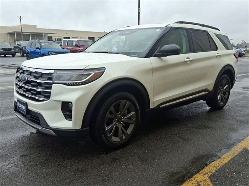 Used 2025 Ford Explorer Active SUV
